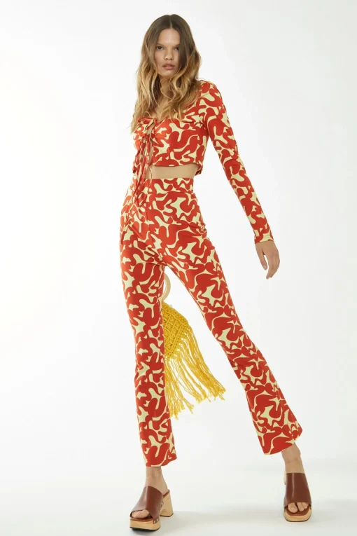 Glamorous Jet Setter|Glamorous Care: Our Sustainable Collection|Banana-Orange Squiggle Scoop Neck Crop-Top -