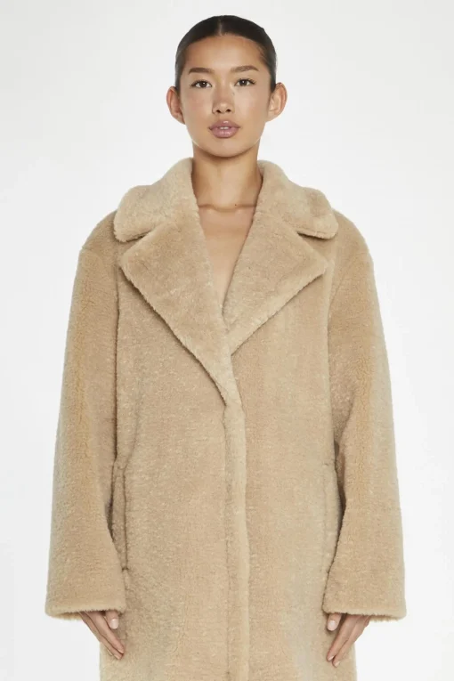 Glamorous Faux Fur & Leather|Longline Coats|Beige Teddy-Fur Longline-Coat -