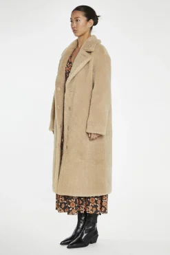 Glamorous Faux Fur & Leather|Longline Coats|Beige Teddy-Fur Longline-Coat -