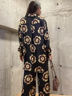 Glamorous Glamorous Care: Our Sustainable Collection|Blouses & Shirts|Black Amber-Yellow Flower Oversized-Shirt -