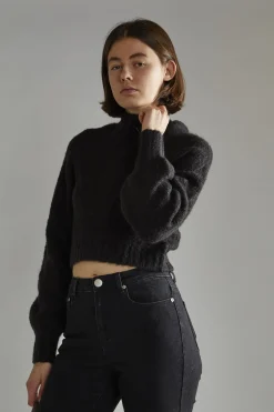 Glamorous Jumpers|Black Crew Neck Crop-Jumper -