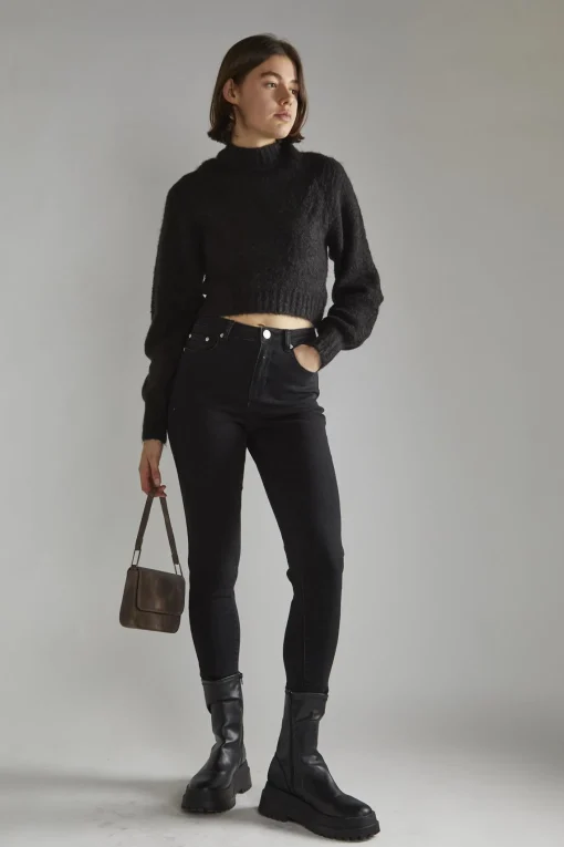 Glamorous Jumpers|Black Crew Neck Crop-Jumper -
