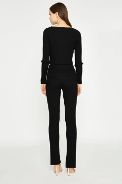 Glamorous Jet Setter|Crops, Corsets & Bodysuits|Black Knitted V-Neck Crop-Top -