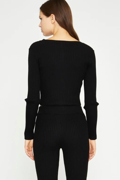 Glamorous Jet Setter|Crops, Corsets & Bodysuits|Black Knitted V-Neck Crop-Top -