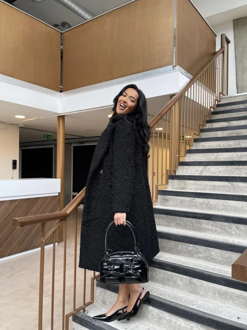 Glamorous Coats|Black Teddy-Fur Longline-Coat -