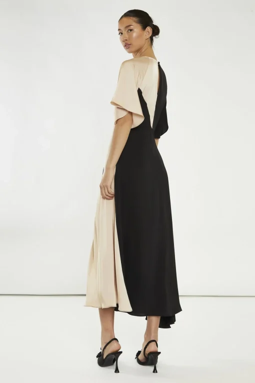 Glamorous Day Dresses|Party Dresses|Black-Nude Flared Maxi-Dress -