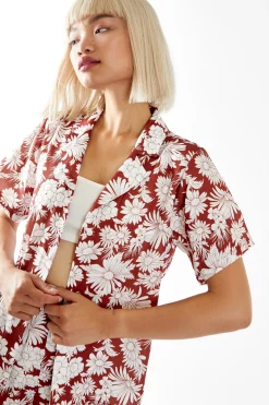Glamorous Jet Setter|Chic Escapes|Brown Resort-Floral Loose Fit Collared-shirt -