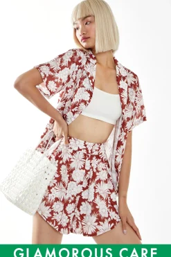 Glamorous Jet Setter|Chic Escapes|Brown Resort-Floral Shorts -