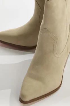 Glamorous Boots|Cream Cowboy Ankle-Boots -