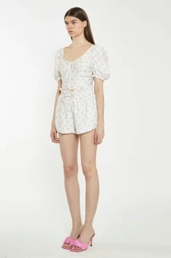Glamorous Chic Escapes|Co-ords|Cream Pink Stem Flower Shorts -