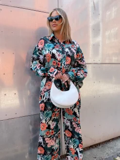 Glamorous Glamorous Curve|Garden Floral Long Sleeve shirt -