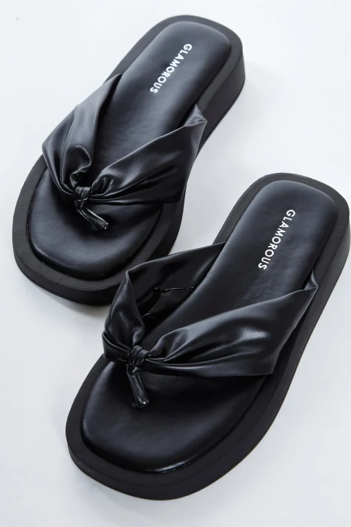 Glamorous Jet Setter|Chic Escapes|Black Toe Post Sandals -
