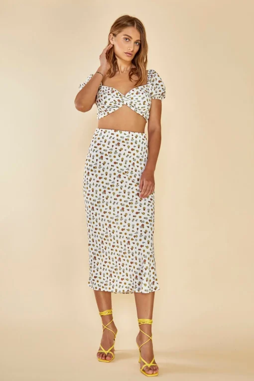 Glamorous Chic Escapes|Glamorous Care: Our Sustainable Collection|Care Tie Back Crop Top with Twist Front -