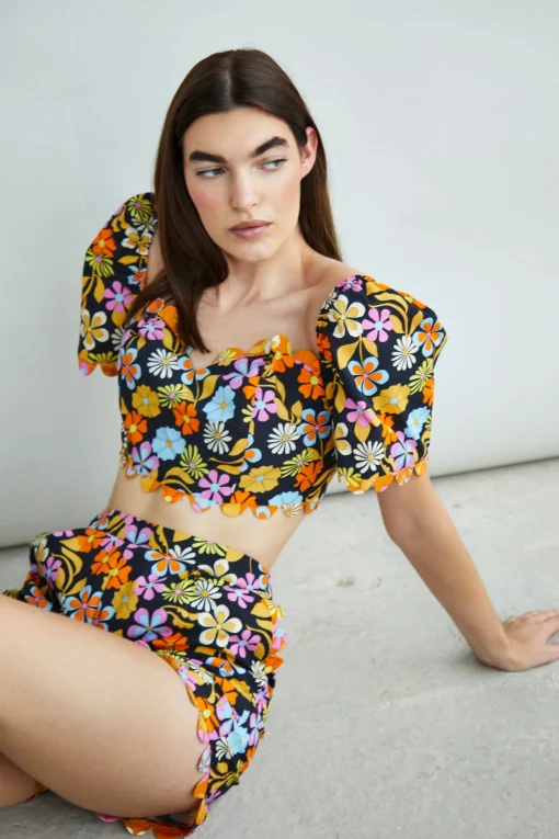 Glamorous Co-ords|Woven Shorts|Collection Scallop Edge Shorts -