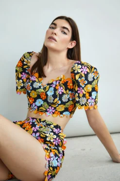 Glamorous Co-ords|Crops, Corsets & Bodysuits|Collection Scalloped Edge Crop Top -