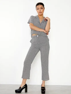 Glamorous Blouses & Shirts|Geometric Ditsy Button Front Short Sleeve Shirt -