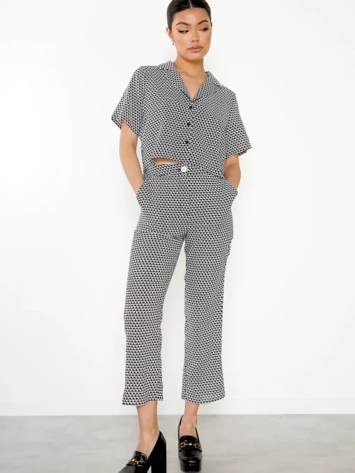 Glamorous Blouses & Shirts|Geometric Ditsy Button Front Short Sleeve Shirt -