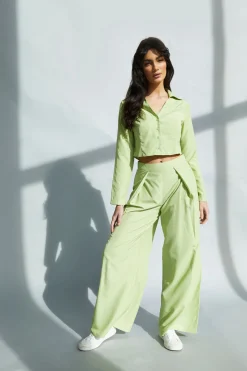 Glamorous Chic Escapes|Blouses & Shirts|Lily Green Crop Button Front Shirt -