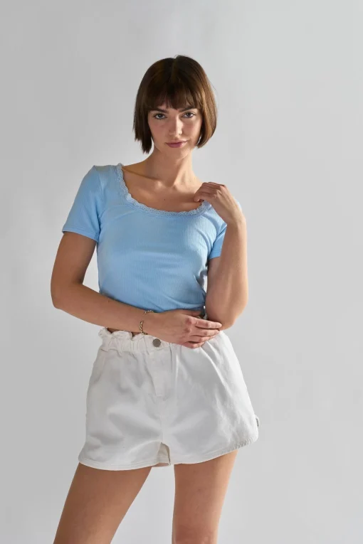 Glamorous Woven Shorts|Off White Paper bag High Waisted Shorts -
