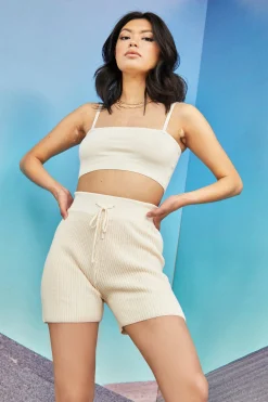 Glamorous Chic Escapes|Womens Cream Crop Top -