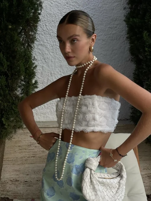 Glamorous Tops|Chic Escapes|Mia 3D Rose Bandeau-Top -White -