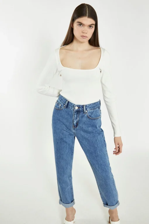 Glamorous Chic Escapes|Mom Jeans|Mid Stonewash Mom Jeans -