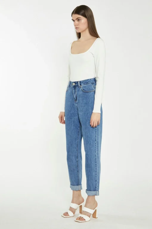 Glamorous Chic Escapes|Mom Jeans|Mid Stonewash Mom Jeans -