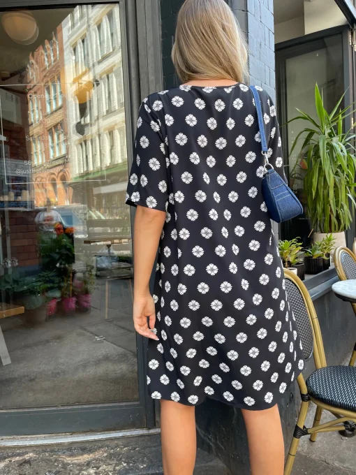 Glamorous Workwear|Chic Escapes|Mono-Daisy T-Shirt Mini-Dress -