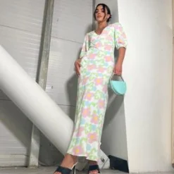 Glamorous Best Dressed Guest|Day Dresses|Multi Blurred Floral Maxi Dress -