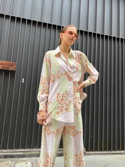 Glamorous Co-ords|Blouses & Shirts|Multi Leopard Button Front Shirt -