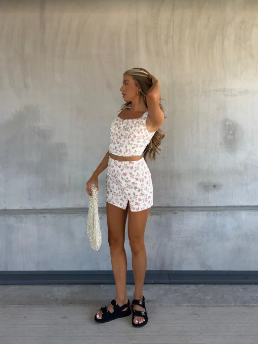 Glamorous Co-ords|Chic Escapes|Nola Co-ord Mini Skirt with Side-Split -Cream Pink Bouquet -