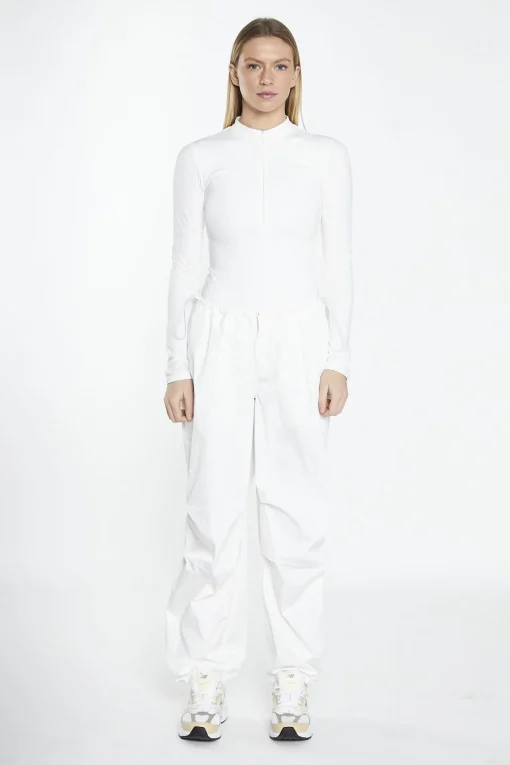 Glamorous Crops, Corsets & Bodysuits|Off White Long-Sleeve Zip-Up Bodysuit -