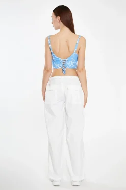 Glamorous Chic Escapes|Off-White Parachute Pants -