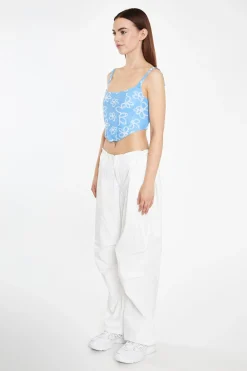 Glamorous Chic Escapes|Off-White Parachute Pants -