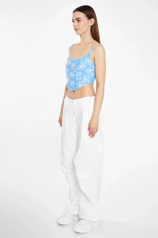 Glamorous Chic Escapes|Off-White Parachute Pants -