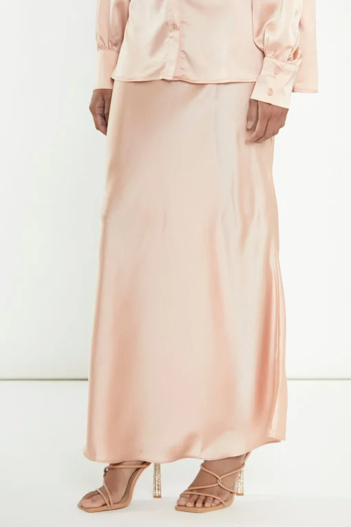 Glamorous Best Dressed Guest|Go To Partywear|Peach Bias-Cut Maxi-skirt -