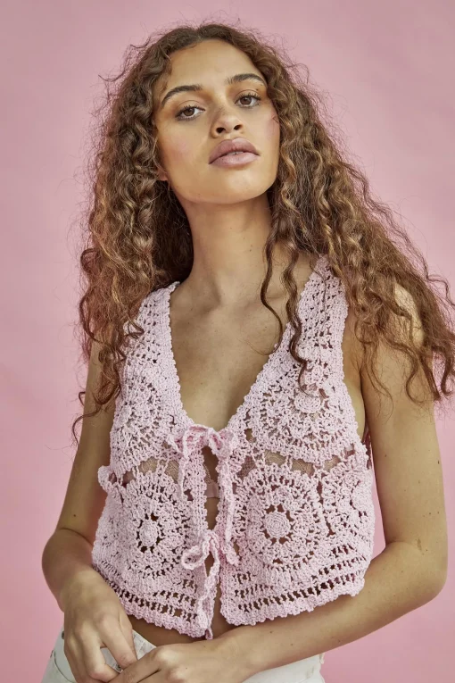 Glamorous Tops & T-shirts|Crops, Corsets & Bodysuits|Pink Broderie Crop-Top -
