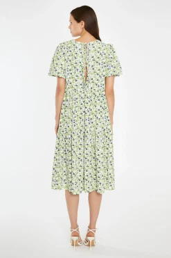 Glamorous Best Dressed Guest|Chic Escapes|Retro Daisy Tiered Midi-Dress -
