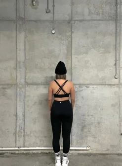 Glamorous Activewear|Signature Scoop Neck Bralette - Black -