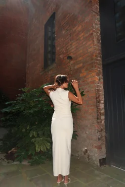 Glamorous Dresses|Midi & Midaxi Dresses|Vanilla Sleeveless Bodycon Midi-Dress -