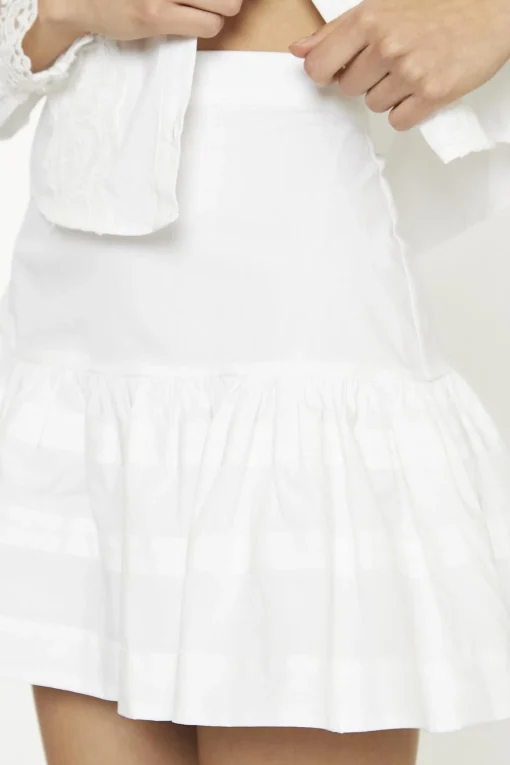 Glamorous Mini Skirts|White Pleated Mini-Skirt -