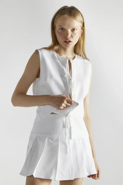 Glamorous Mini Skirts|White Pleated Mini-Skirt -