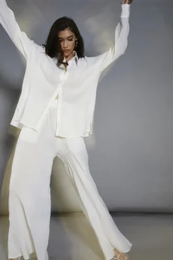 Glamorous Going Out Tops|Glamorous Studio|White-Plisse Oversized-Shirt -