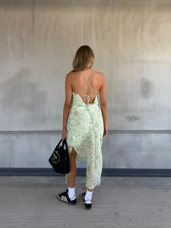 Glamorous Dresses|Chic Escapes|Willow Asymmetric Midaxi Dress -Green Watercolour Flower -